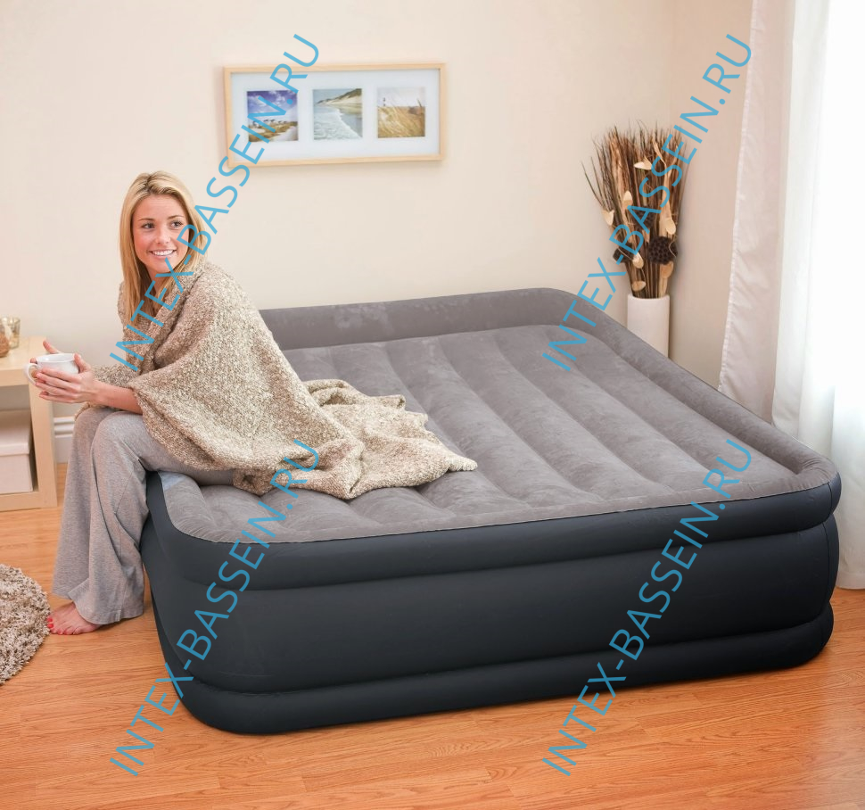 Кровать INTEX надувная 152 x 203 x 42 см, встроенный насос 220V, артикул 64136